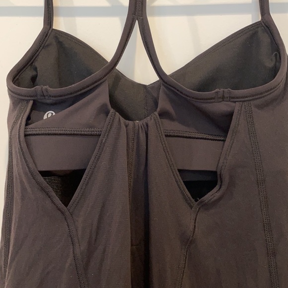 Size 2 lululemon roll out tank black - Picture 6 of 12